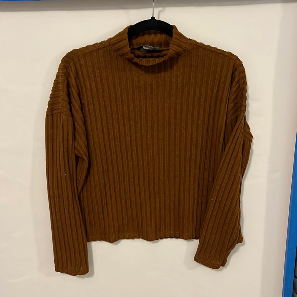 Primary sweater